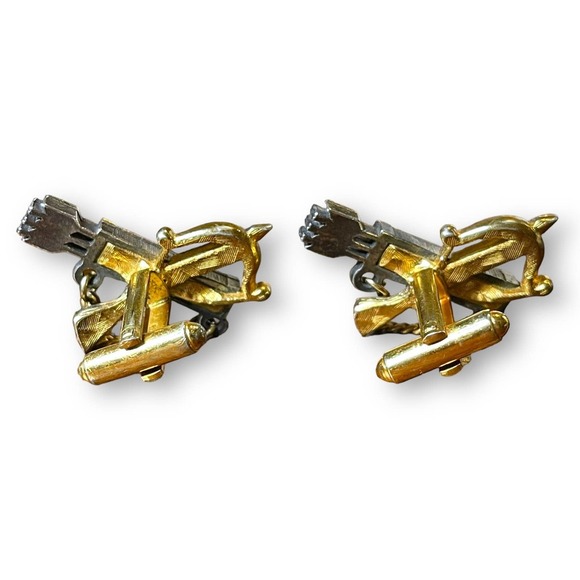 Shields Vintage Gold and Silver Tone Metallic Crossbow & Quiver Signed Cufflinks - Picture 2 of 5
